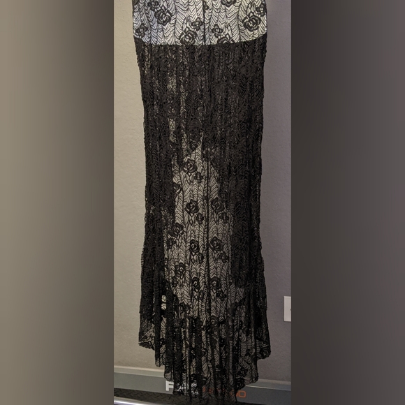 Gothic Torrid Black Lace Tunic Top sleeveless 1x - Picture 5 of 10